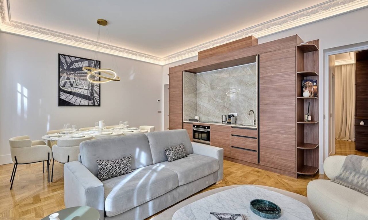 8th Arrondissement Apartment | Luxurious Matignon/Saint Honoré apartment