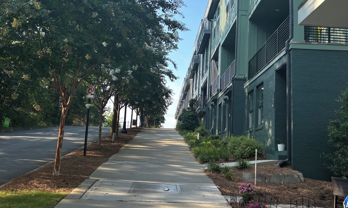 Westside House | Luxurious multilevel bungalow in the heart of bustling West Midtown Atlanta.