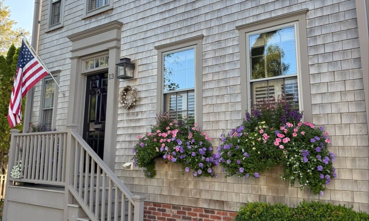 Nantucket Town House | LUXURIOUS NEW Harbor View Home