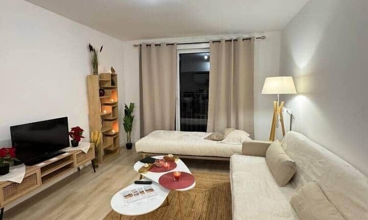 La Queue-en-Brie House | Luxurious one-bedroom apartment near Paris La Queue-en-Brie