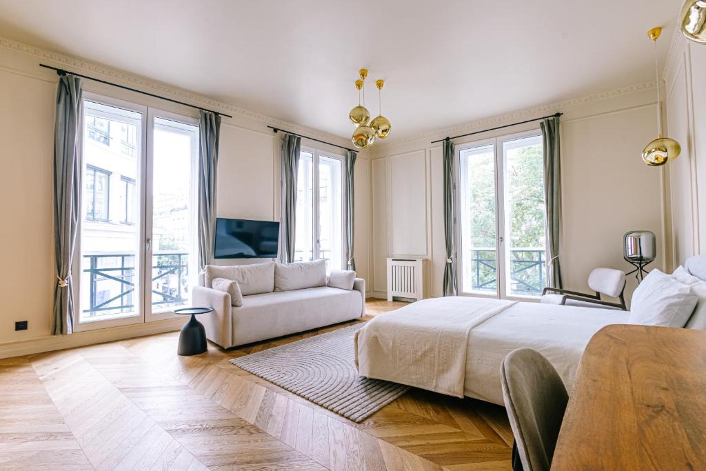 Quartier du Mail Apartment | Luxurious Paris Loft Near Opéra