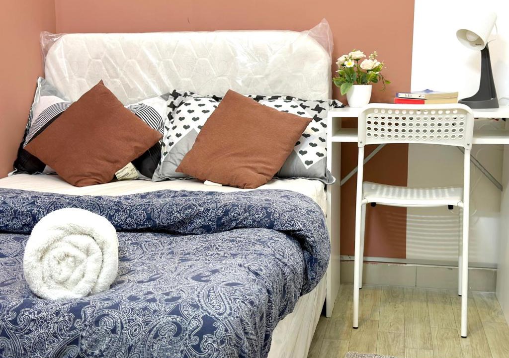 Barsha Heights House | Luxurious Partition Room in Tecom Near Internet City Metro Station