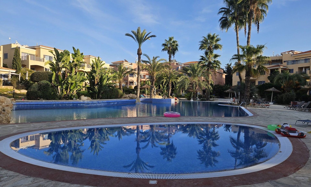 Paphos Apartment | Luxurious Penthouse with Spacious Terrace in Limnaria Gardens, Paphos
