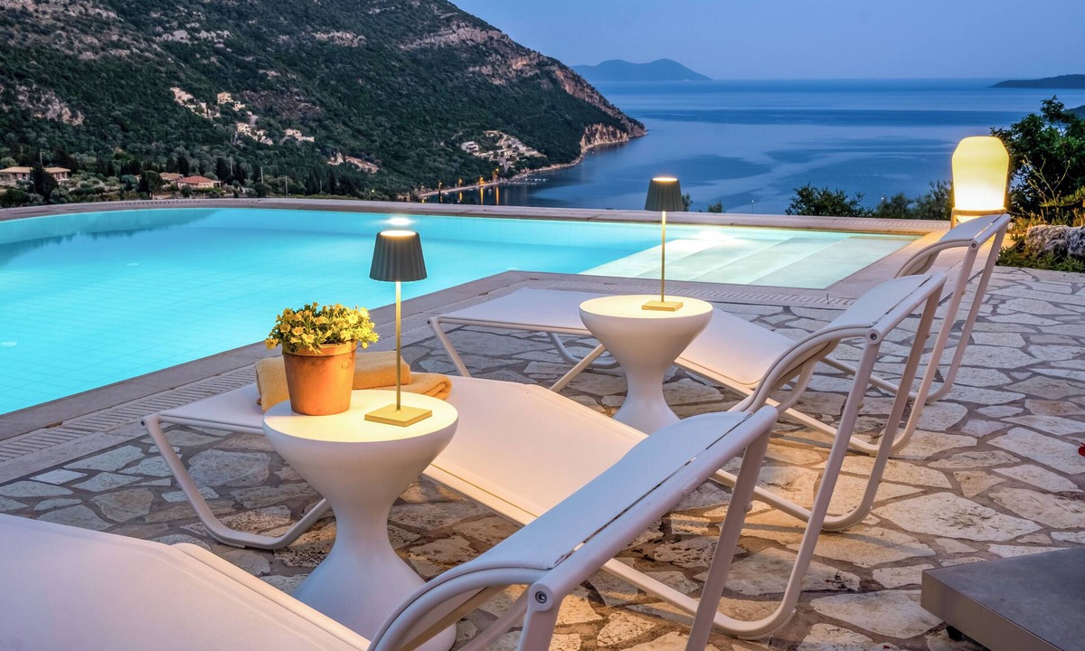 Fternon House | Luxurious private Kronos Estate 44.000 m2, 5 star, spectacular sea view!