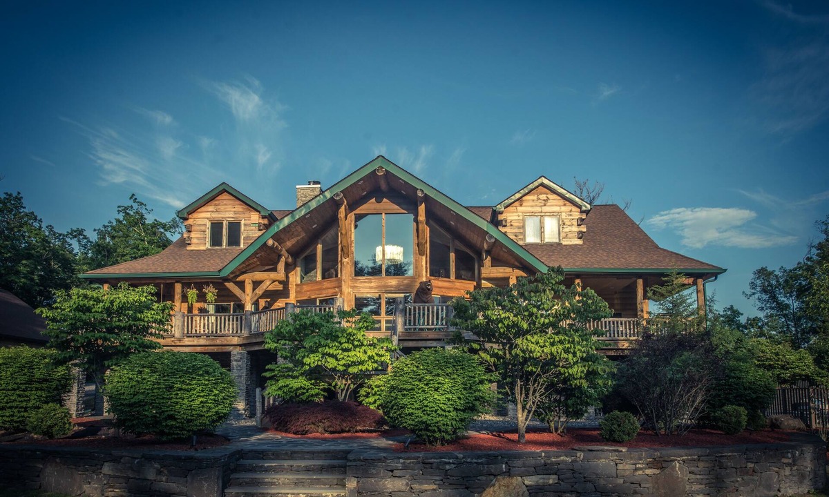 Saugerties House | Luxurious, Private Mtn Estate- Close to Woodstock on 15 acres w Pool and Hot Tub