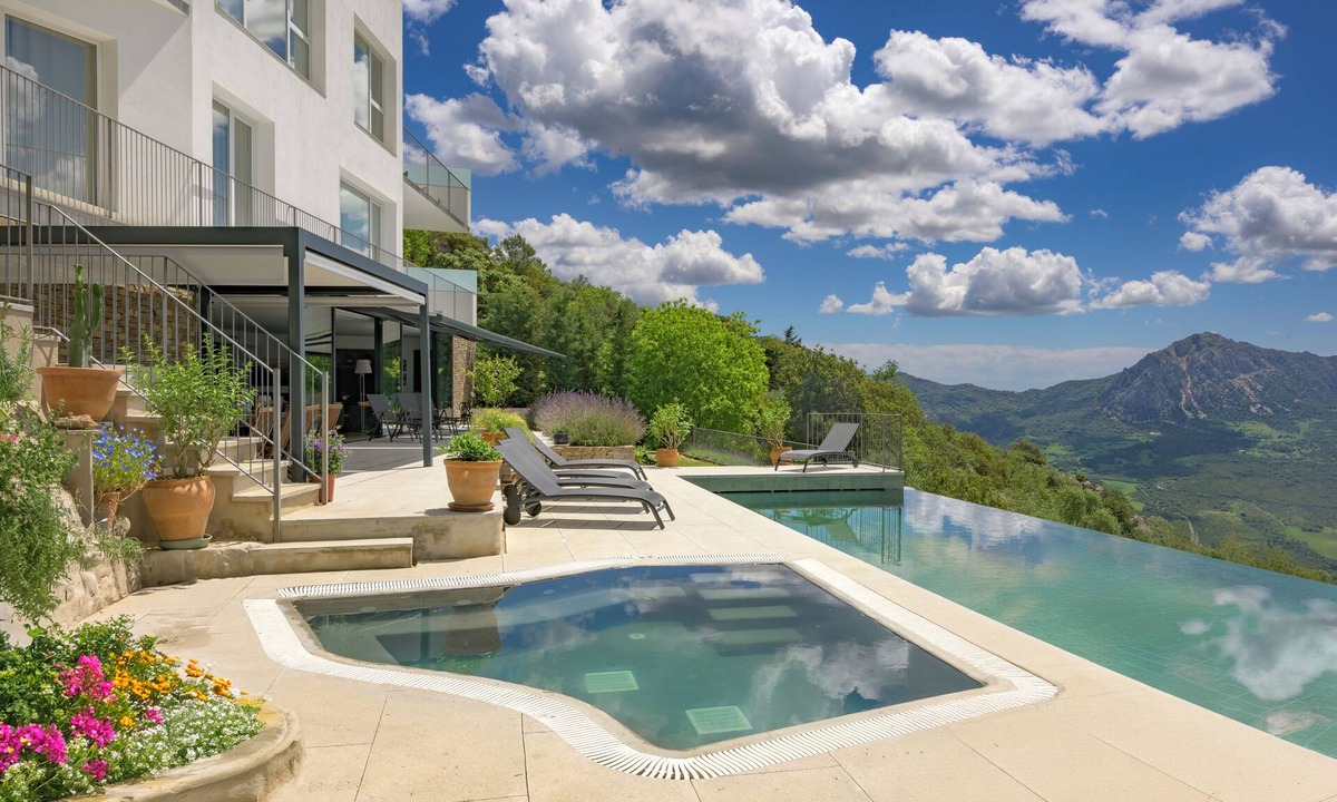 Gaucin Villa | Luxurious, Private Villa in Gaucin with Breathtaking Views to Morocco