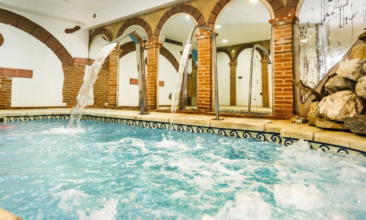 Aldeatejada Cottage | Luxurious Rural Retreat with Private Spa, Just 5 Minutes from Salamanca