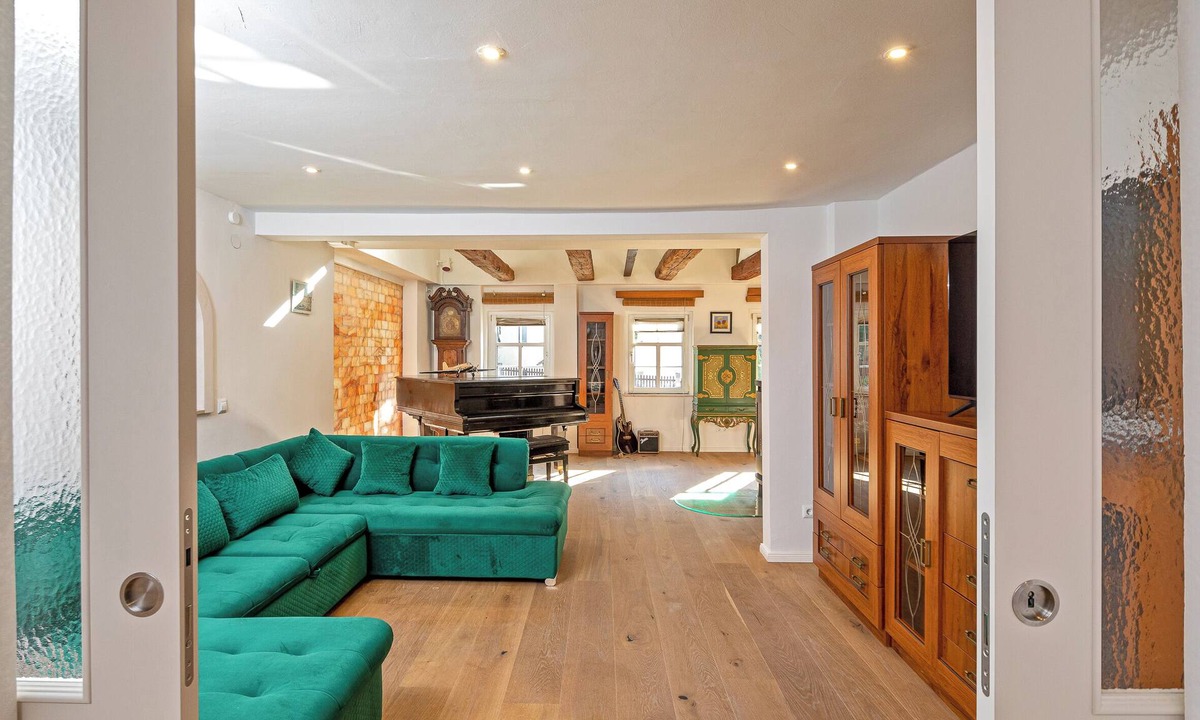 Buhlau/Weier Hirsch Villa | Luxurious sandstone villa - 320 sqm - 7 rooms