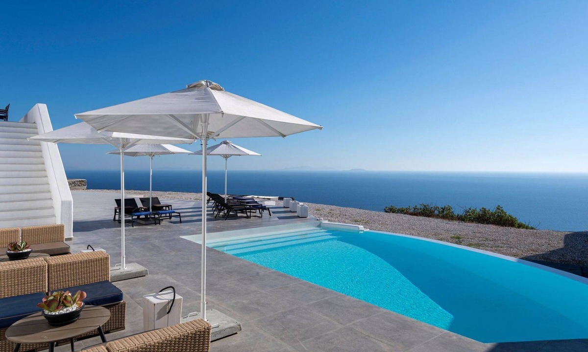 Imerovigli Villa | Luxurious Santorini Escape | Villa Imerovigli | Private Infinity Pool