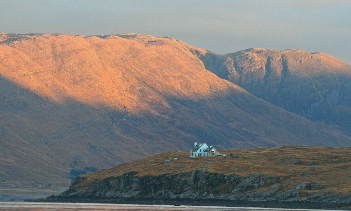 Strathcarron House | Luxurious,Secluded, Award-Winning Highland Eco-Lodge, Panoramic Hot-tub sea View