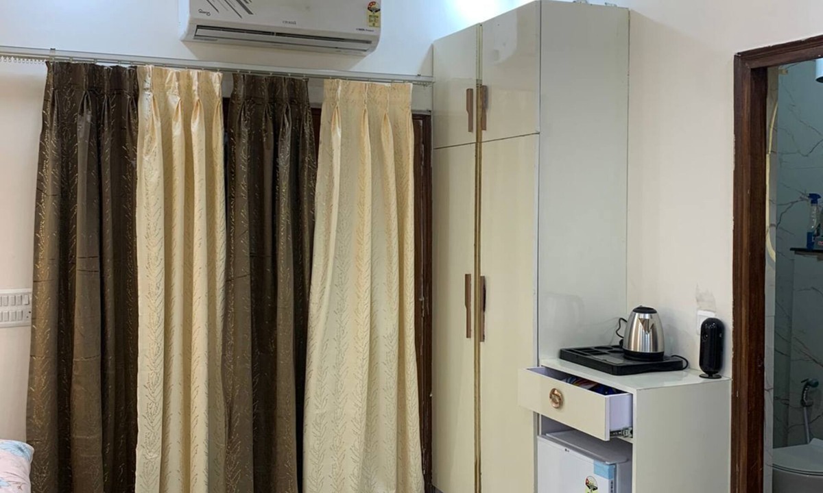 Gautam Buddh Nagar District Apartment | Luxurious studio Near Expo Mart in Greater Noida