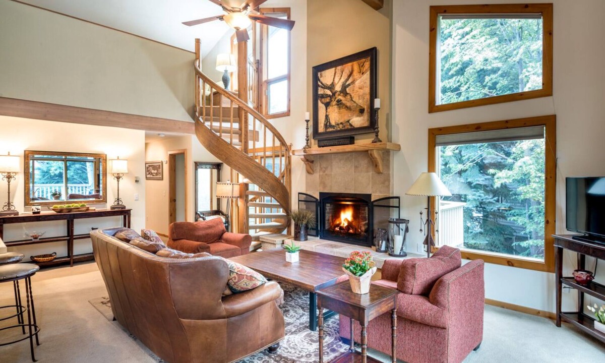 Warm Springs House | Luxurious Townhome Steps from Warm Springs with Private Hot Tub, and Firepit