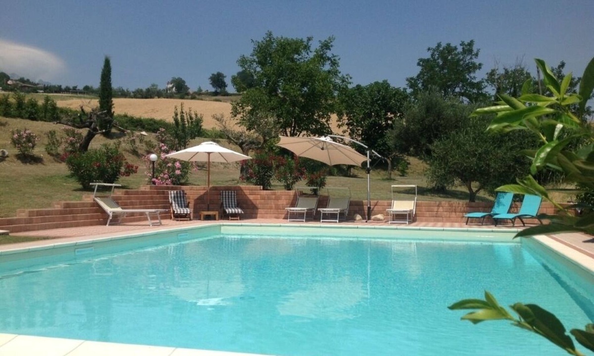 Villa Celiera Apartment | Luxurious vacation apartment with pool in the Gran Sasso National Park