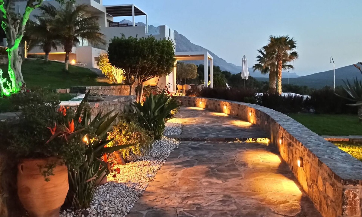 Pefki Villa | Luxurious Villa Tholos Crete