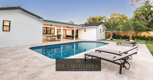 Emerald Hills Villa | Luxurious Villa with Elegant Interior and Mini Golf TGH