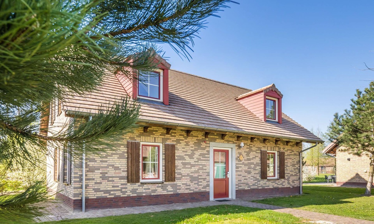 Weert Villa | Luxurious Villa with pool and Sauna