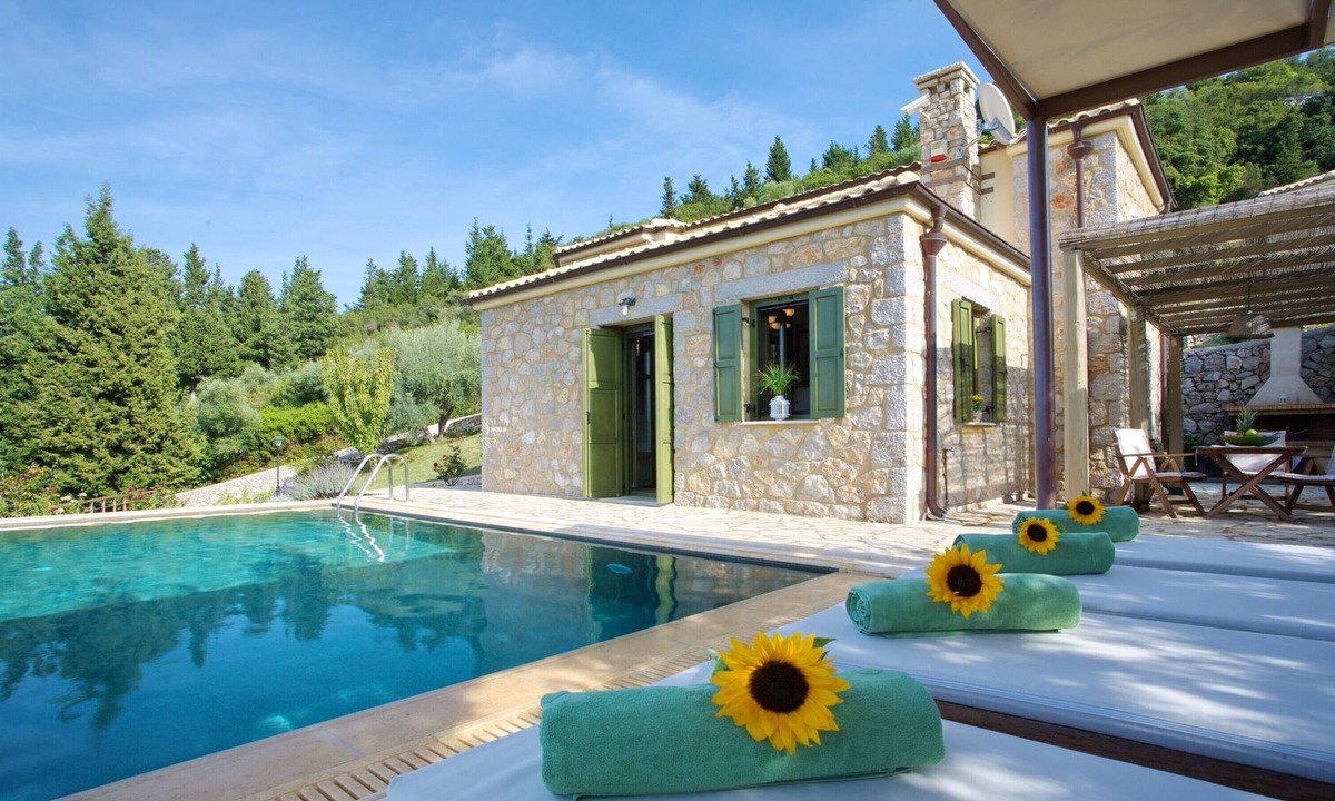 Kavallos Villa | Luxurious villas with sea view villa Anemone