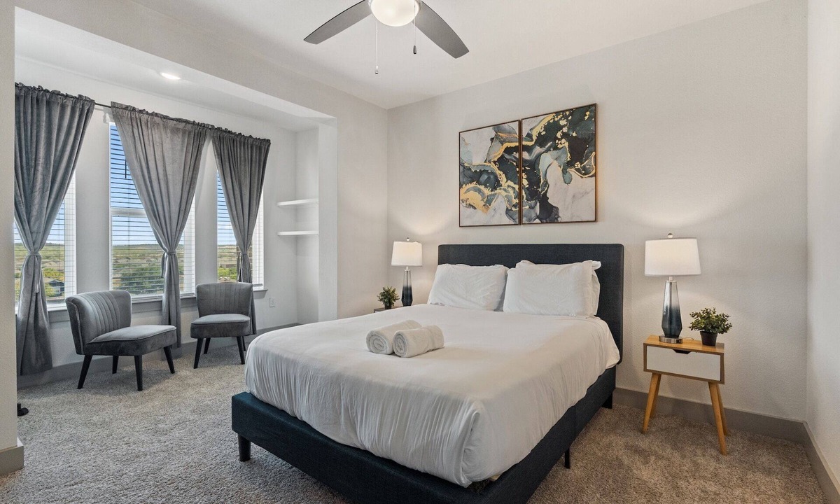Stony Ridge North Apartment | Luxury 2BD/2BA Next to Airport 0zzd