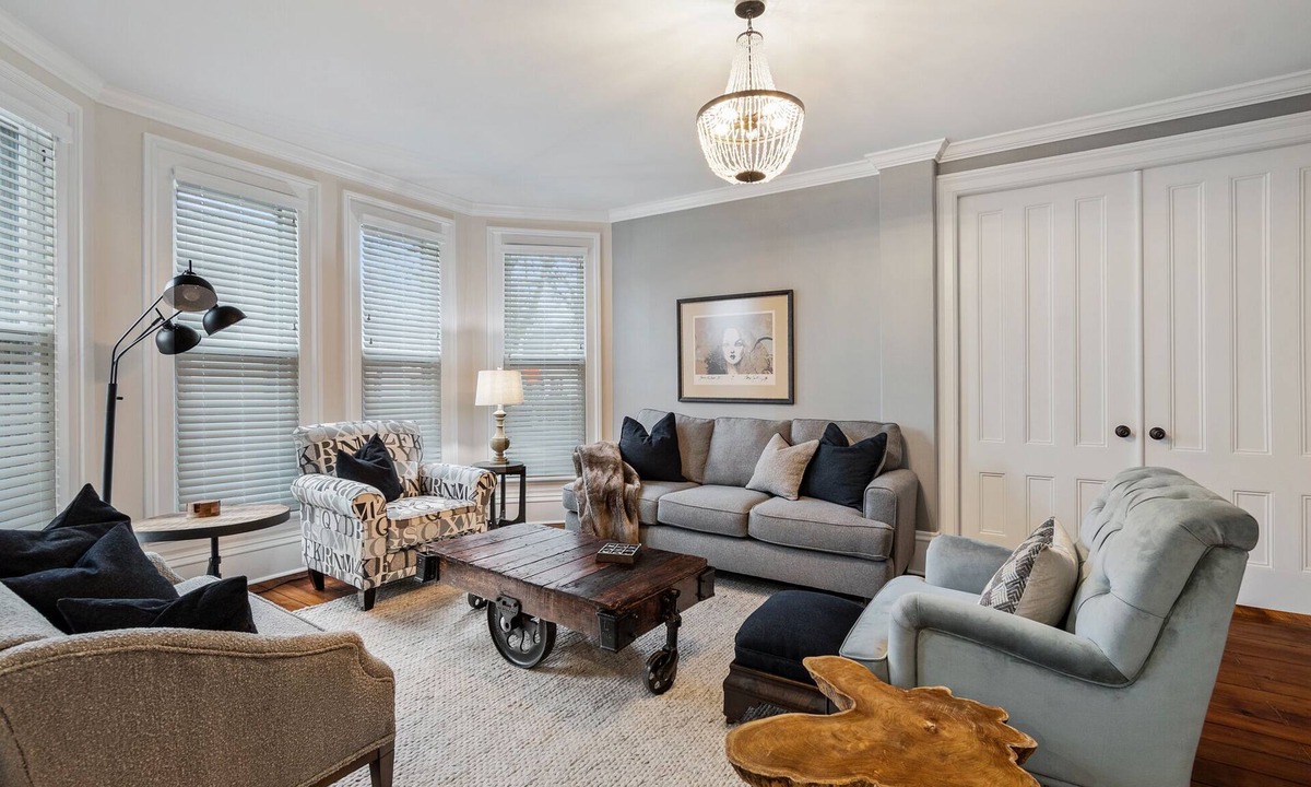 Pittsford Apartment | Luxury 2Bed 2Bath Apartment in Heart of Historic Pittsford Village