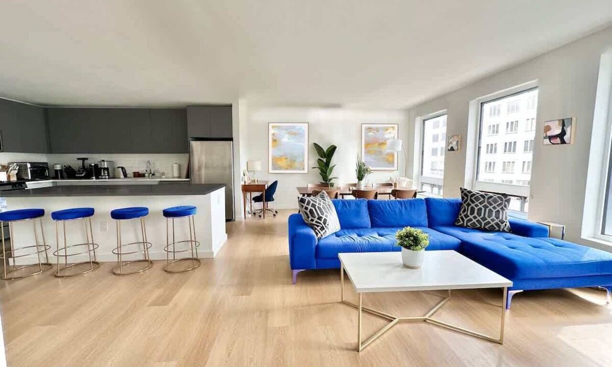Hoboken Apartment | Luxury 2BR/2BA- Elevator- Gym- 15 min to NYC