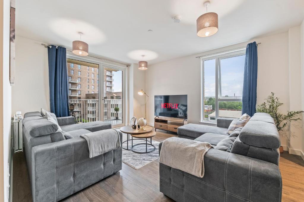 Marlborough Apartment | Luxury 2BR Apartment I Sleep 8 I Direct to Wembley & Euston