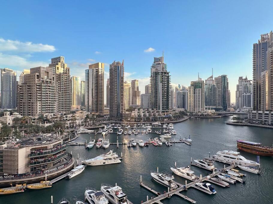Dubai Marina Apartment | Luxury 2BR with Marina Views Near Dining Shopping Attractions & Beaches