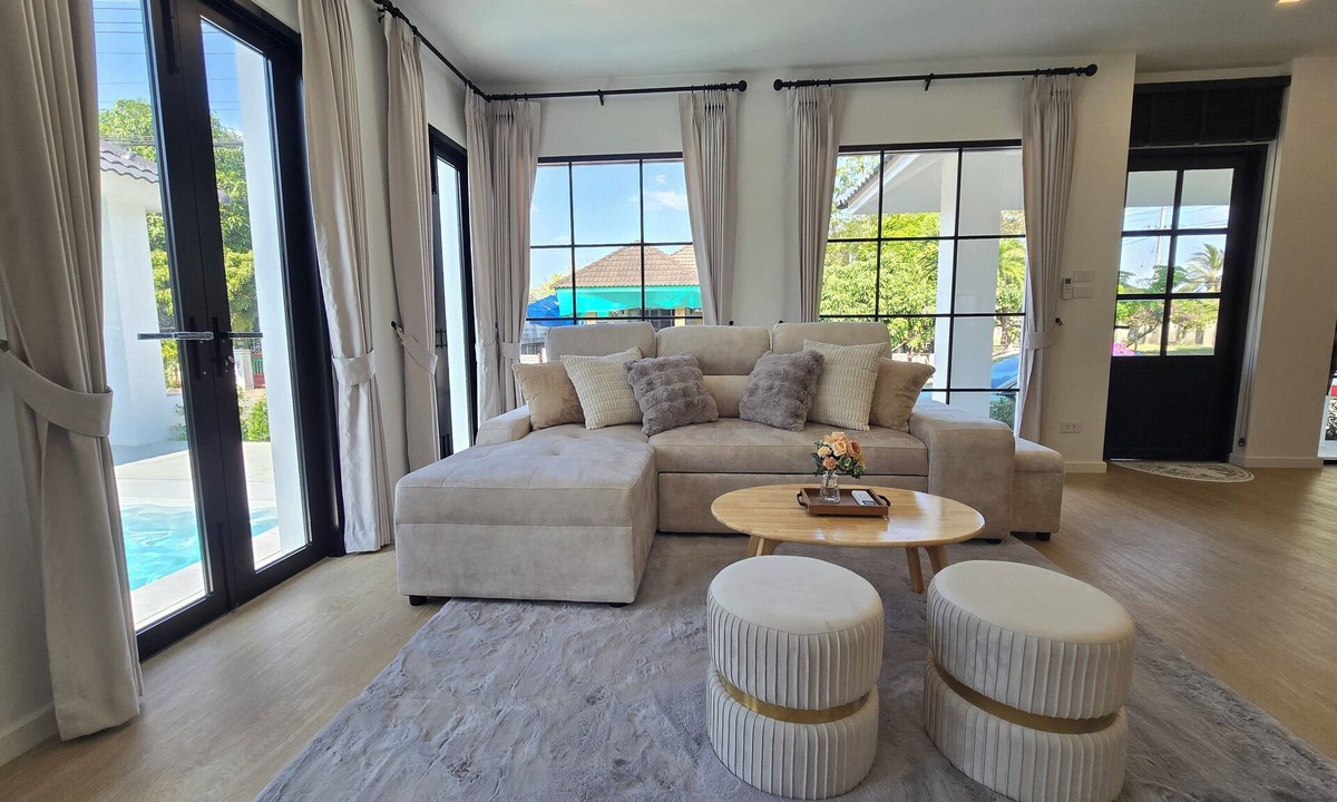 Hang Dong House | Luxury 3-bedrooms family pool villa with AC and WiFi in good location Hangdong