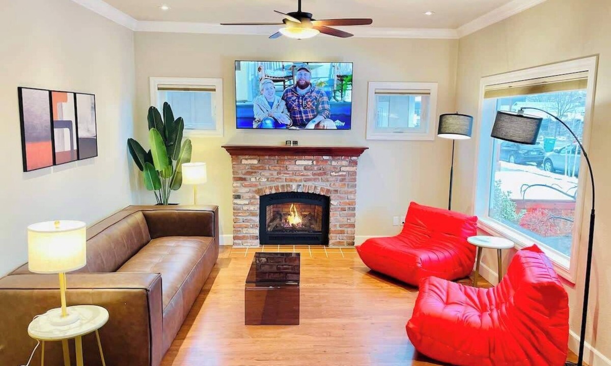 Old Southwest House | luxury 3BD/2BA/4TVs/Sleeps11