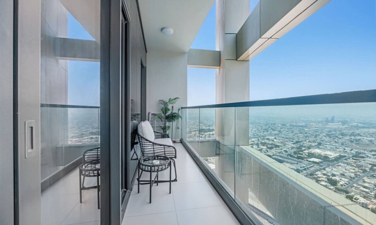 Sheikh Zayed Road Apartment | Luxury 3BR Aykon: High Floor w/Spectacular Views