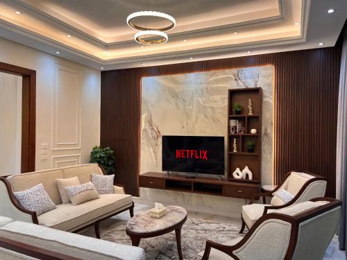 Garden City Apartment | Luxury 3BR Home Overlooking the Nile in Garden City - By Kemetland