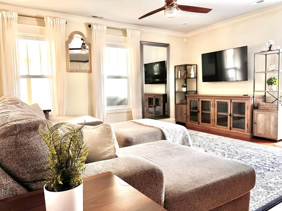 Huntsville House | Luxury 4BR Close To Everything - 5 min to Downtown