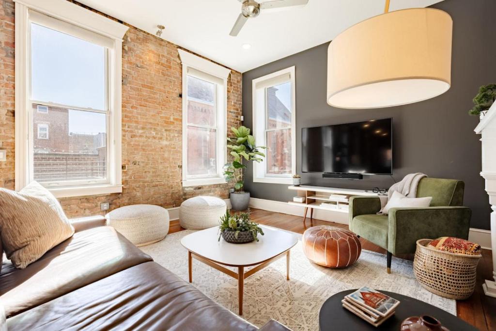 Over-the-Rhine House | Luxury 4BR Home with Gym, EV Parking, Near Washington Park