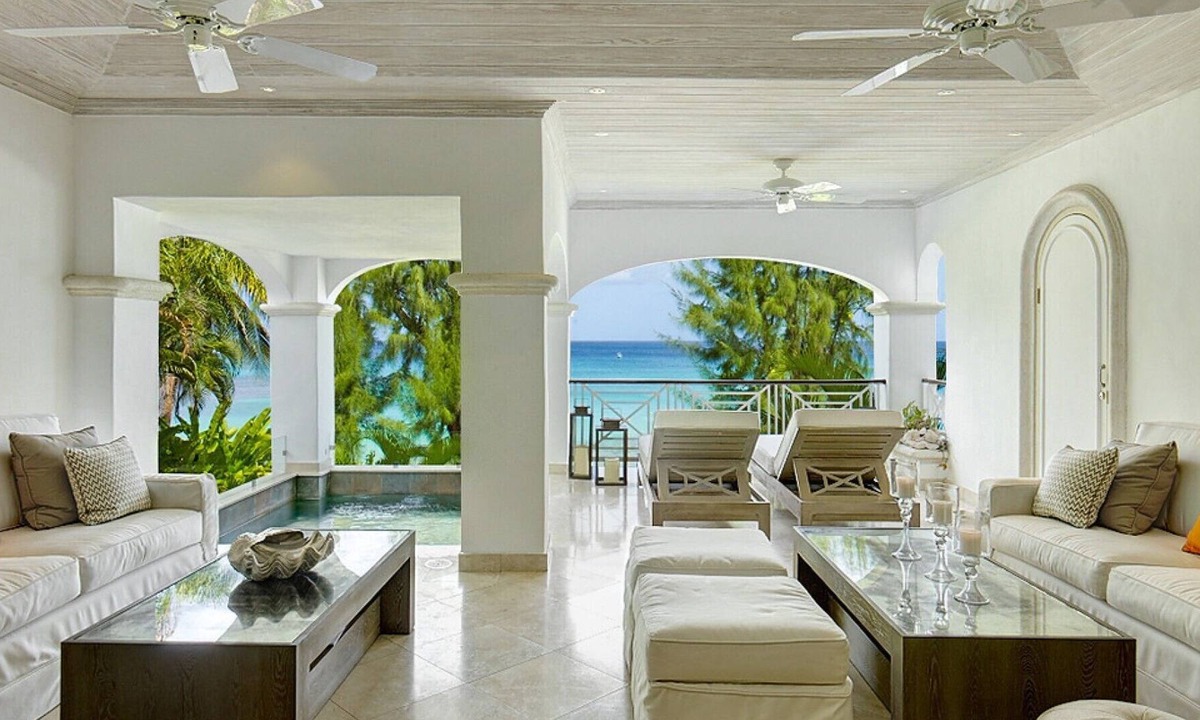 Holder's Hill Apartment | Luxury 5 Bedroom Beach Front Condo on Paynes Bay Beach - Special Rates
