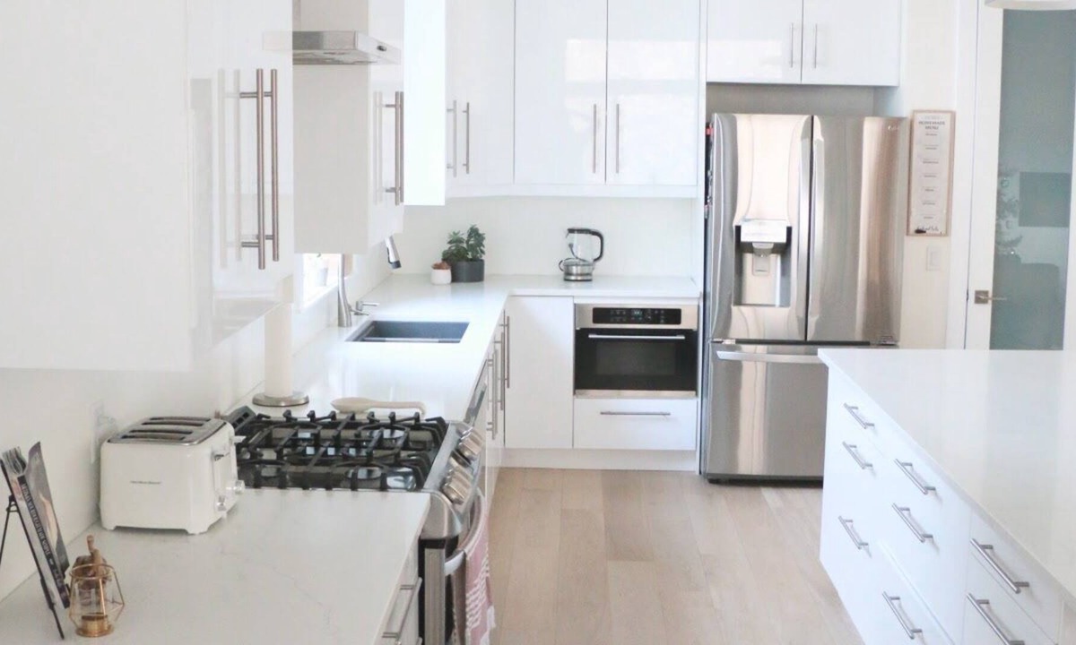 Toovey Heights House | Luxury 5 Bedroom Multi-Family Home