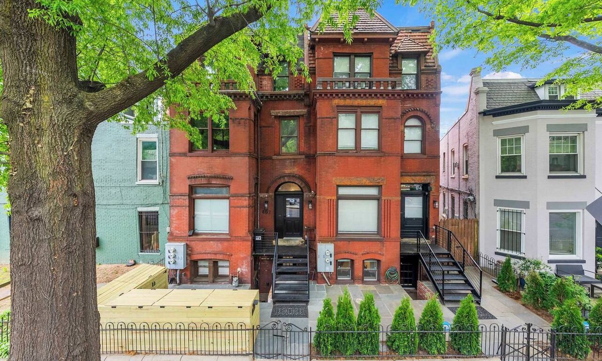 Shaw Apartment | Luxury 8BR/7BA DC Mansion – Reunions, Retreats