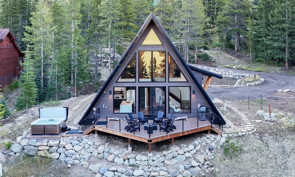 Breckenridge Cabin | Luxury A-Frame, Hot Tub & Epic Views, 2 King Suites, Deck, Games, Privacy