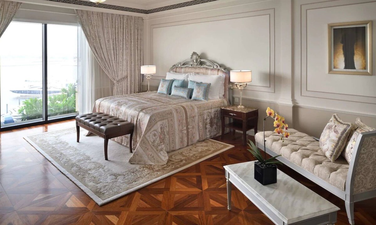 Jadaf Hotel | Luxury & Adventure Oasis | Designer Stay w/Pool, Minutes from City Excursions &