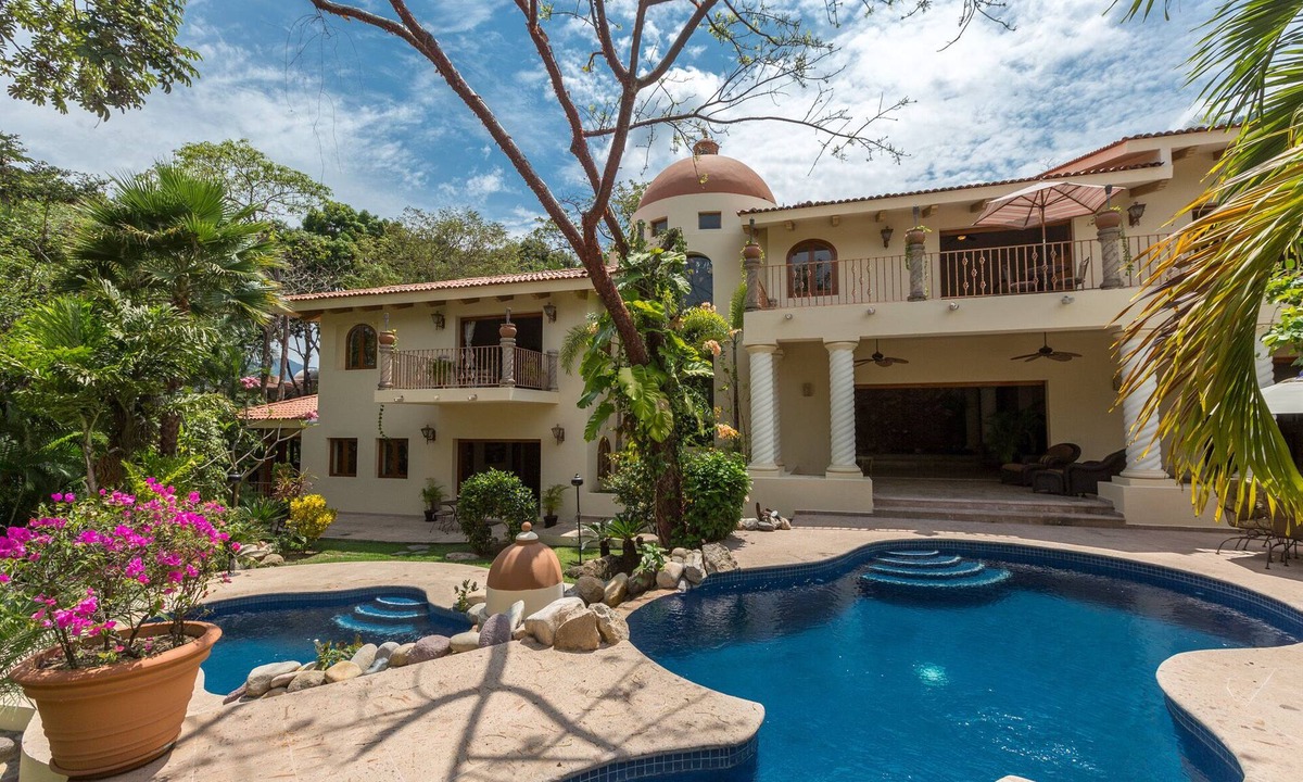 South Shore Hotel Area Villa | LUXURY AND PRIVATE MANSION
