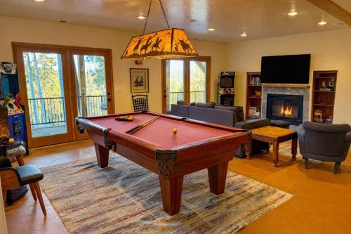 Angel Fire House | Luxury Angel Fire 5BR 4B, Views!, Game Room