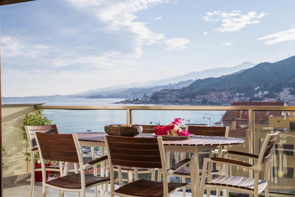 Capo Peloro Apartment | Luxury Apartment