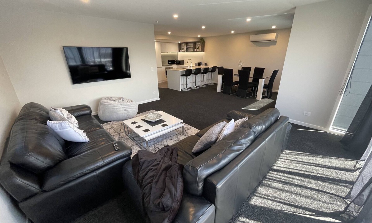 Richmond Apartment | Luxury Apartment on Arbor-Lea