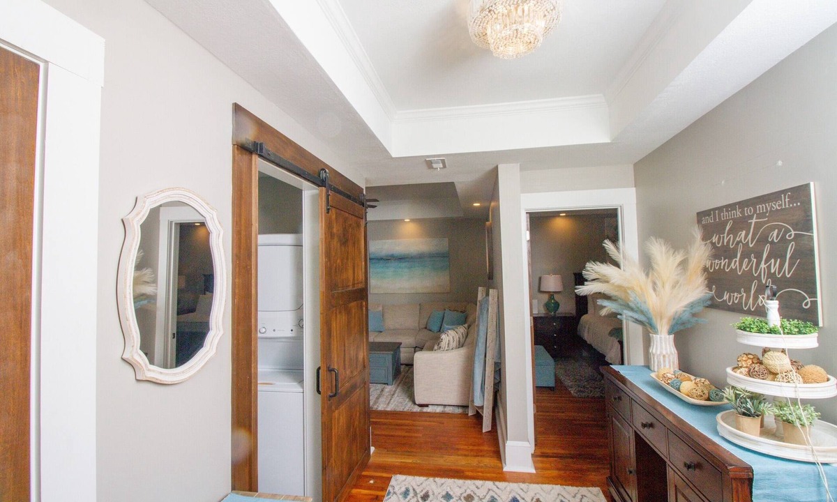 Richmond Apartment | Luxury Apartment