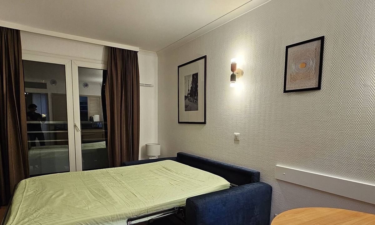 Gambetta Apartment | Luxury Apartment with Jacuzzi