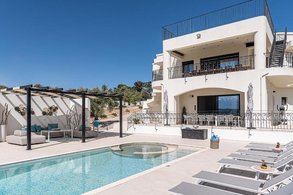 Polemarchi Villa | Luxury Apartment with private Heated pool