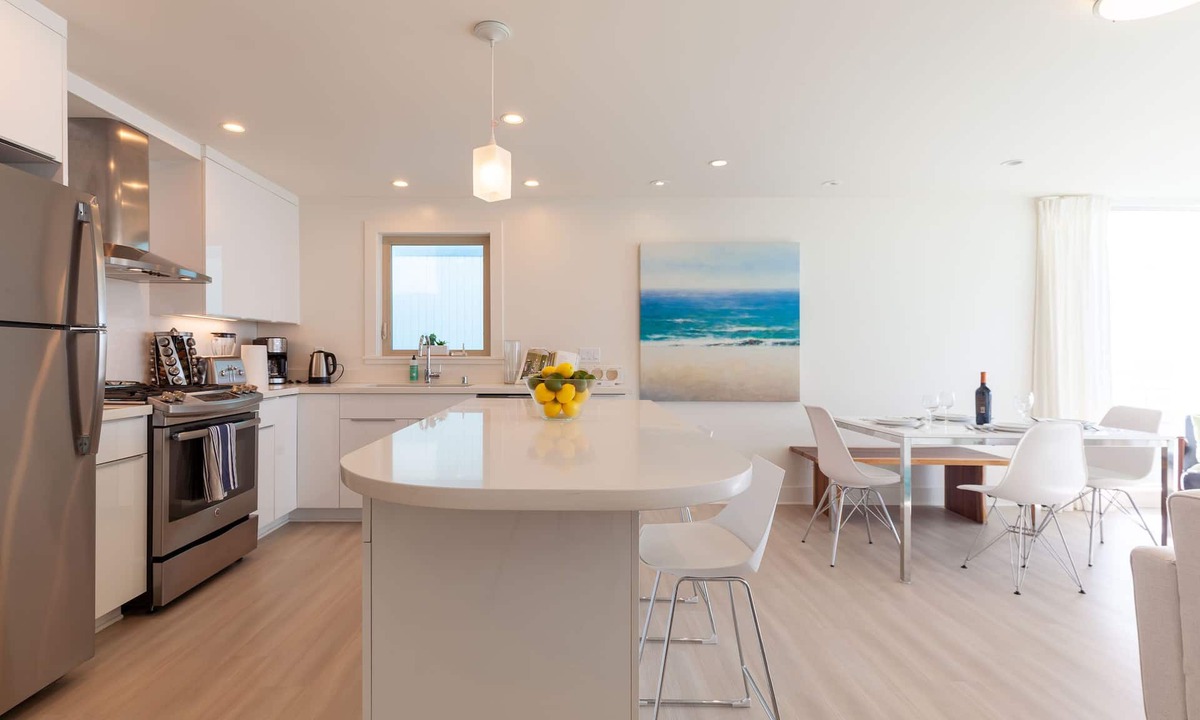 Sharp Park Apartment | Luxury Beachfront Condo (2)