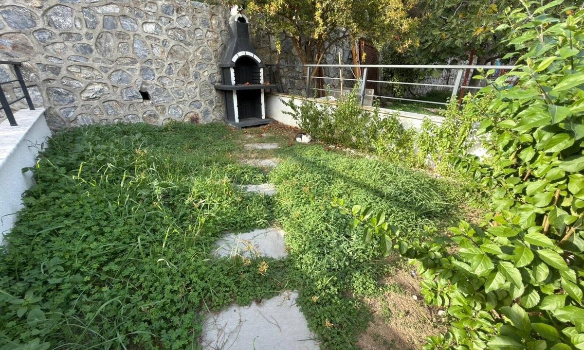 Kadnlar Denizi Mahallesi Villa | Luxury Beachfront Villa John – Steps from the Sea