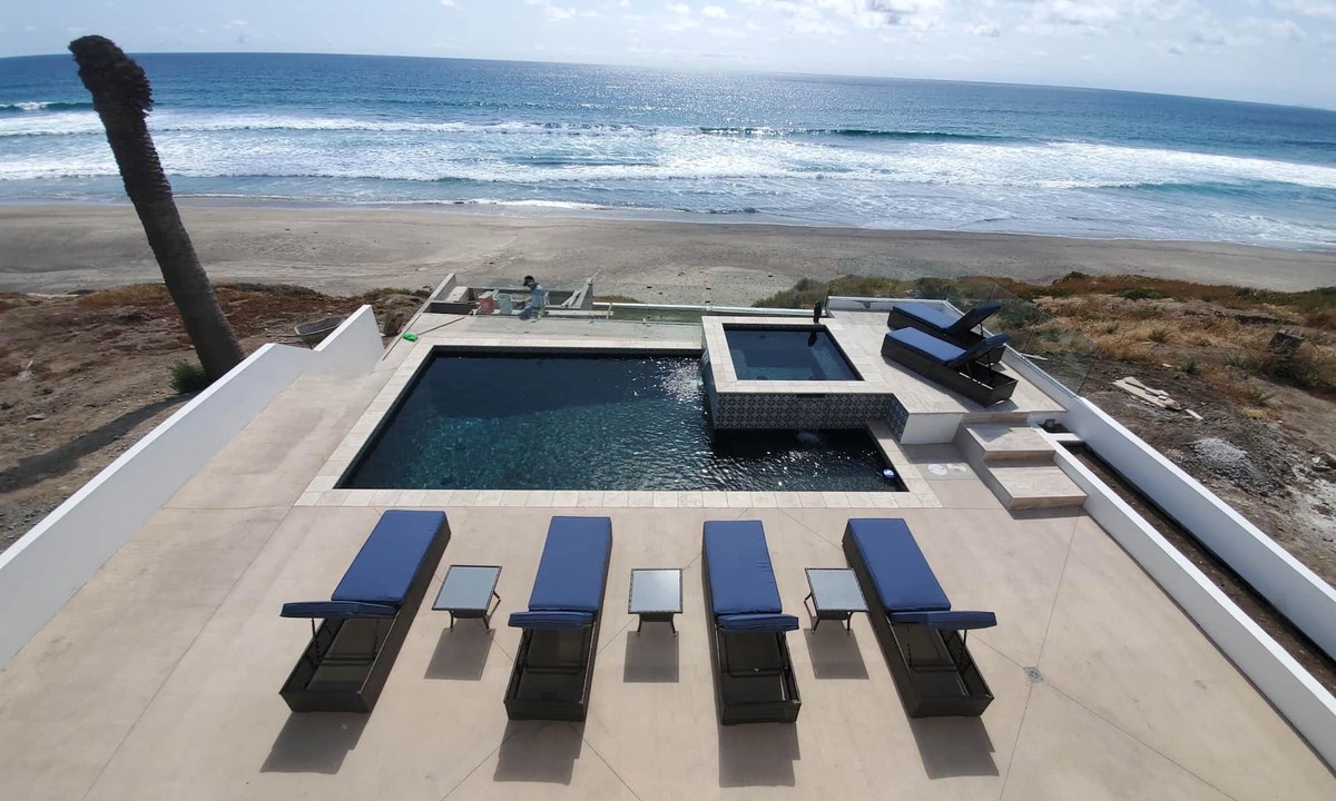 La Fonda Villa | Luxury Beachfront Villa: Ocean Views/Private Pool & Spa - 30 secs to Beach!n