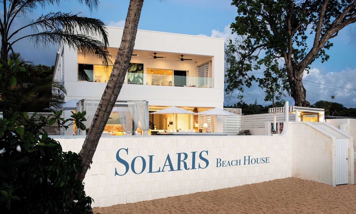 Lower Carlton Villa | Luxury Beachfront Villa - Cook & Housekeeper included