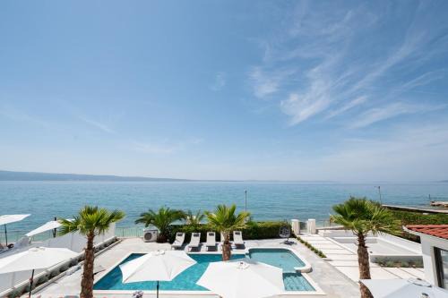 Podstrana Villa | Luxury beachfront Villa Providenca