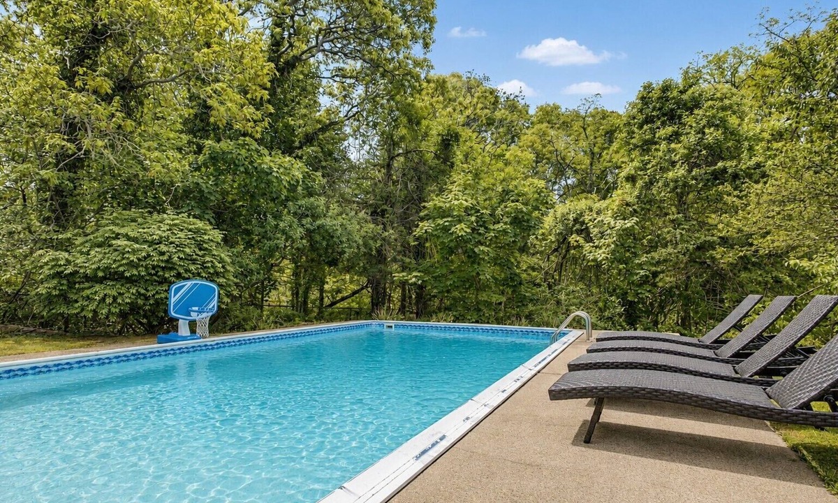 West Barnstable House | Luxury Cape Escape w/Saltwater Pool Near Sandy Neck, sleeps 10!